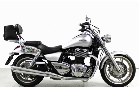 Motorrad Occasion Triumph Thunderbird - Bild 4