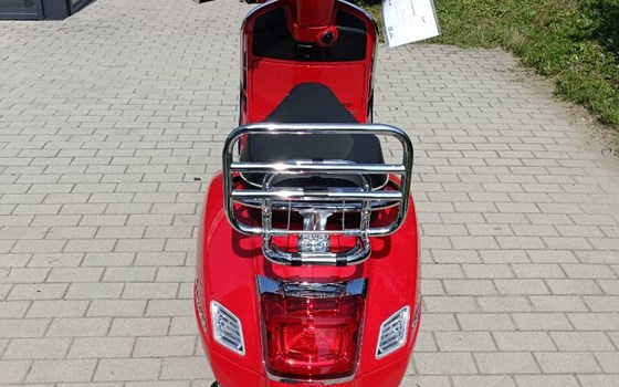 Gebrauchtmotorrad Vespa GTS 125 Super iGET - Bild 9 Gebrauchtmotorrad Vespa GTS 125 Super iGET - Bild 9