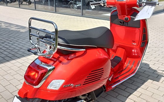 Gebrauchtmotorrad Vespa GTS 125 Super iGET - Bild 8 Gebrauchtmotorrad Vespa GTS 125 Super iGET - Bild 8