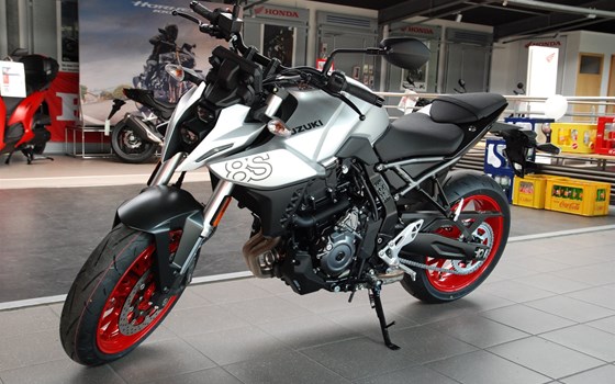 Gebrauchtmotorrad Suzuki GSX-8S - Bild 20