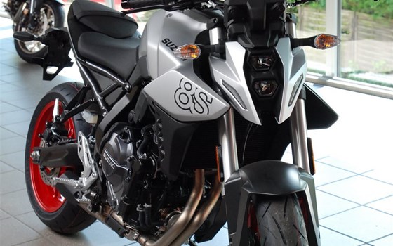 Gebrauchtmotorrad Suzuki GSX-8S - Bild 27