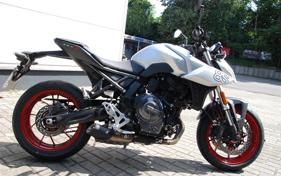 Gebrauchtmotorrad Suzuki GSX-8S - Bild 1