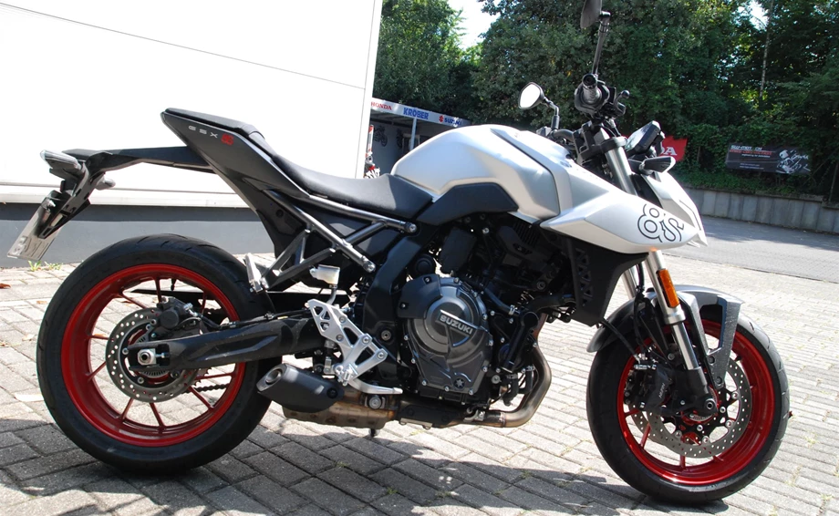 Offer Suzuki GSX-8S Bild 1: Offer Suzuki GSX-8S