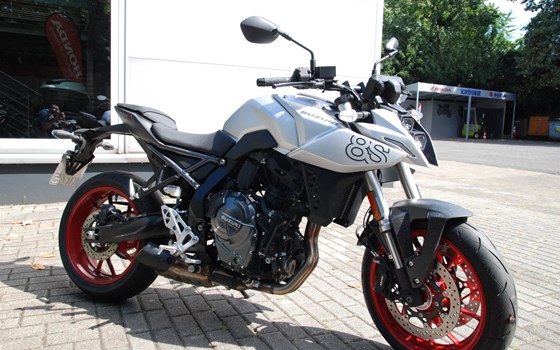 Gebrauchtmotorrad Suzuki GSX-8S - Bild 2