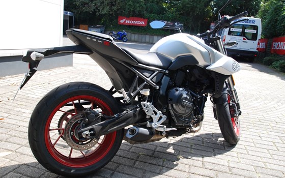 Gebrauchtmotorrad Suzuki GSX-8S - Bild 3