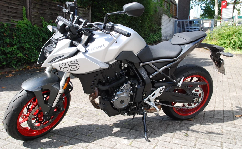 Offer Suzuki GSX-8S Bild 6: Offer Suzuki GSX-8S