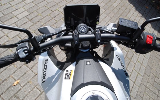 Gebrauchtmotorrad Suzuki GSX-8S - Bild 24