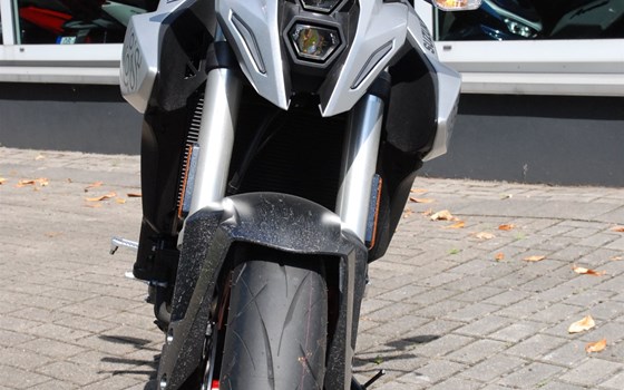 Gebrauchtmotorrad Suzuki GSX-8S - Bild 28