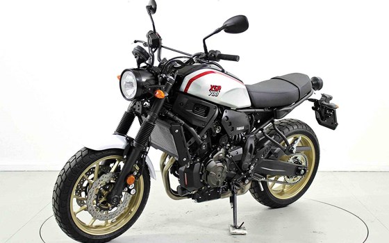 Motorrad Occasion Yamaha XSR700 - Bild 3