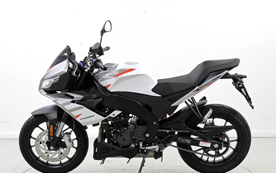 Motorrad Occasion Aprilia Tuono 125 - Bild 5