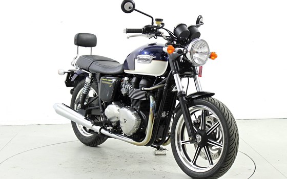 Motorrad Occasion Triumph Bonneville - Bild 2