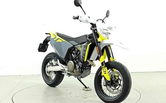 Motorrad Occasion Husqvarna 701 Supermoto - Bild 2