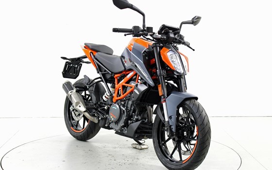 Motorrad Occasion KTM 390 Duke - Bild 2