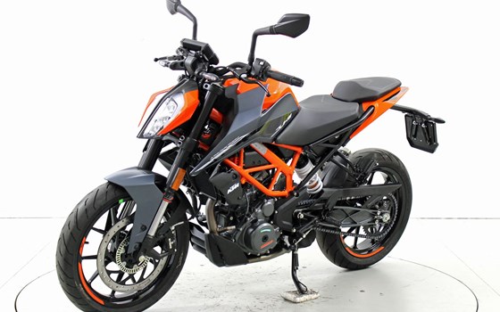 Motorrad Occasion KTM 390 Duke - Bild 3