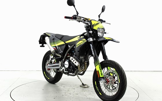 Motorrad Occasion Fantic XMF 125 Performance - Bild 2