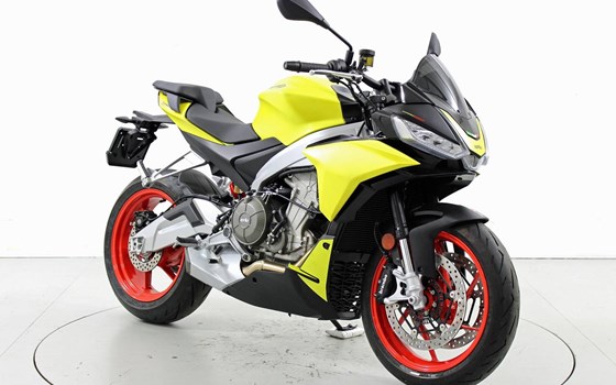 Motorrad Occasion Aprilia Tuono 660 - Bild 2