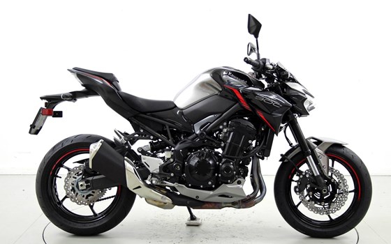 Motorrad Occasion Kawasaki Z900 - Bild 4