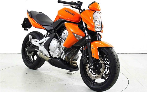 Motorrad Occasion Kawasaki ER-6n - Bild 2