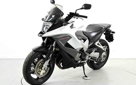 Motorrad Occasion Honda VFR800X Crossrunner - Bild 3