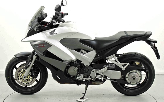 Motorrad Occasion Honda VFR800X Crossrunner - Bild 4