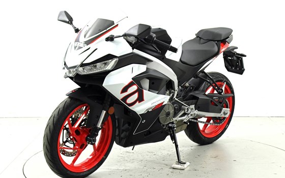 Motorrad Occasion Aprilia RS 457 - Bild 3