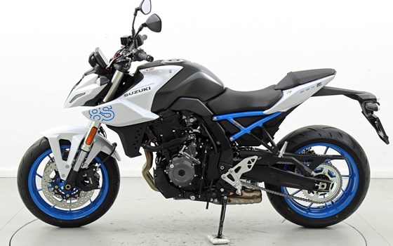 Motorrad Occasion Suzuki GSX-8S - Bild 5