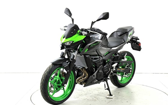 Motorrad Occasion Kawasaki Z900 SE - Bild 3