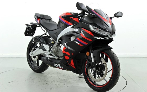 Motorrad Occasion Aprilia RS 457 - Bild 2