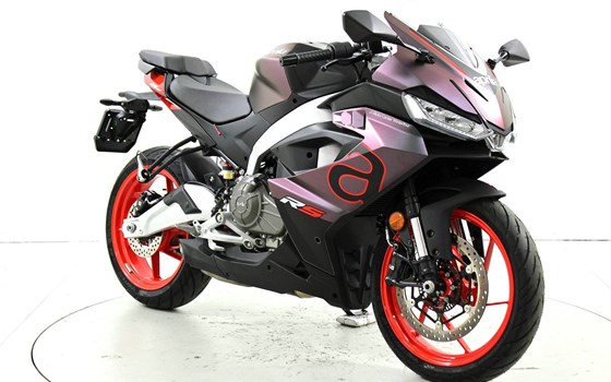 Motorrad Occasion Aprilia RS 457 - Bild 2