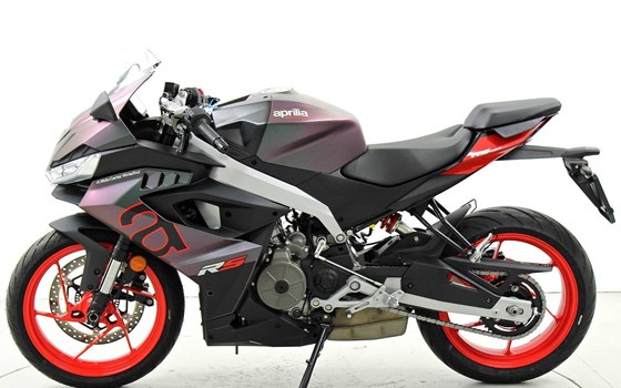 Motorrad Occasion Aprilia RS 457 - Bild 5