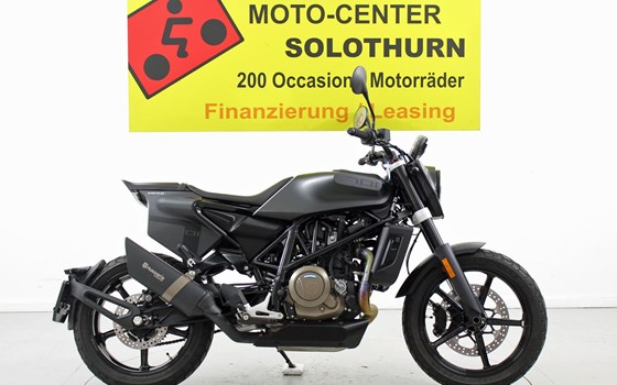 Motorrad Occasion Husqvarna Svartpilen 701 - Bild 1