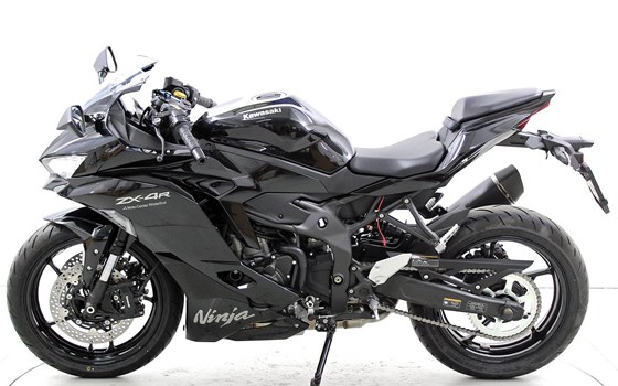 Motorrad Occasion Kawasaki Ninja ZX-4R - Bild 5