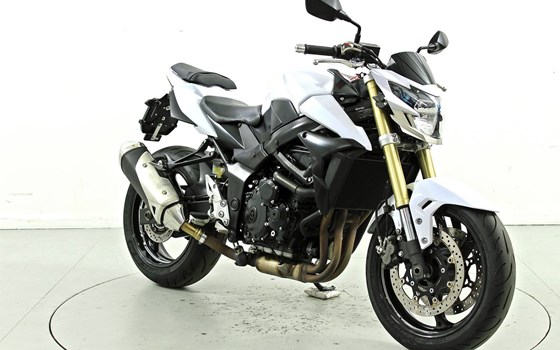 Motorrad Occasion Suzuki GSR 750 - Bild 2