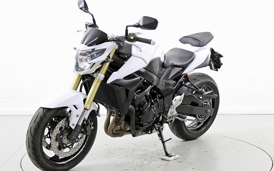 Motorrad Occasion Suzuki GSR 750 - Bild 3