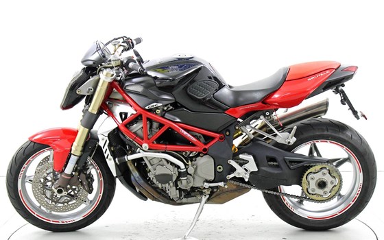 Motorrad Occasion MV Agusta Brutale 910 - Bild 5