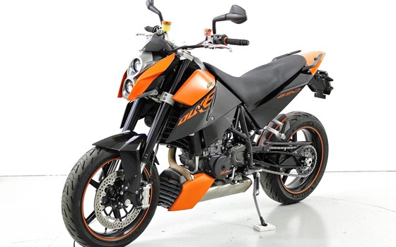 Motorrad Occasion KTM 690 Duke - Bild 3