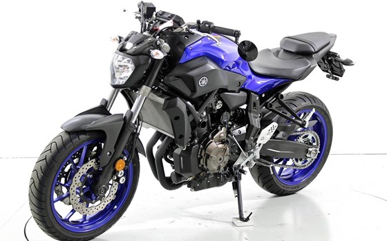 Motorrad Occasion Yamaha MT-07 - Bild 3