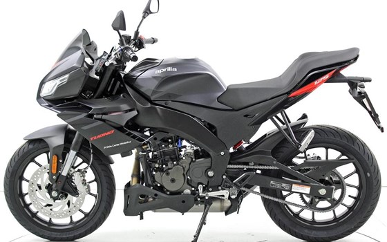 Motorrad Occasion Aprilia Tuono 125 - Bild 5