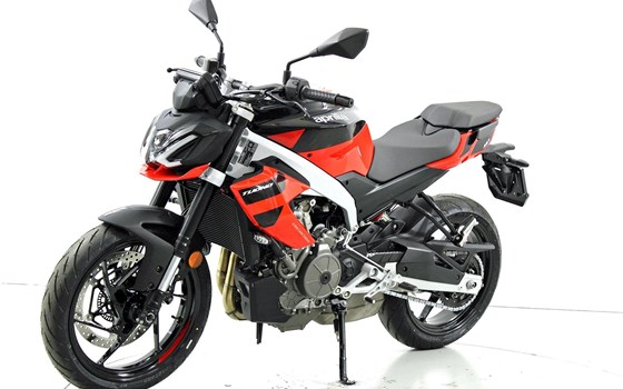 Motorrad Occasion Aprilia Tuono 457 - Bild 3