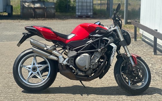 Gebrauchtmotorrad MV Agusta Brutale 910 S - Bild 1