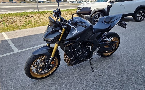 Gebrauchtmotorrad Honda CB1000 Hornet SP - Bild 2 Gebrauchtmotorrad Honda CB1000 Hornet SP - Bild 2