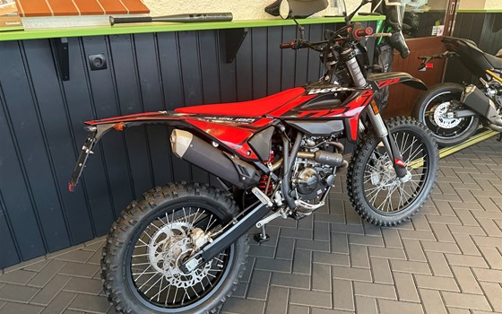 Gebrauchtmotorrad Beta RR 125 4T - Bild 3