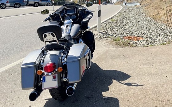 Gebrauchtmotorrad Harley-Davidson Road Glide Ultra - Bild 9 Gebrauchtmotorrad Harley-Davidson Road Glide Ultra - Bild 9