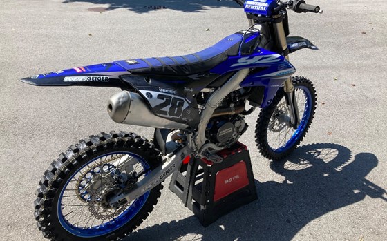 Gebrauchtmotorrad Yamaha YZ450F - Bild 2 Gebrauchtmotorrad Yamaha YZ450F - Bild 2