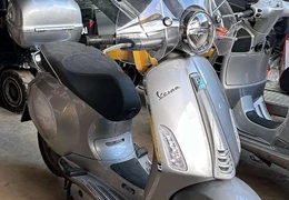 Gebrauchte Vespa Elettrica 70 km/h Gebrauchte Vespa Elettrica 70 km/h