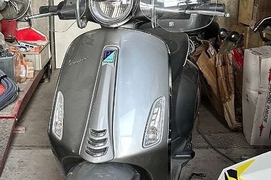 Gebrauchtmotorrad Vespa Elettrica 70 km/h - Bild 2 Gebrauchtmotorrad Vespa Elettrica 70 km/h - Bild 2