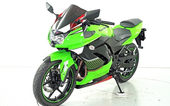Motorrad Occasion Kawasaki Ninja 250R - Bild 3