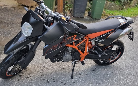 Gebrauchtmotorrad KTM 950 Supermoto R - Bild 9 Gebrauchtmotorrad KTM 950 Supermoto R - Bild 9