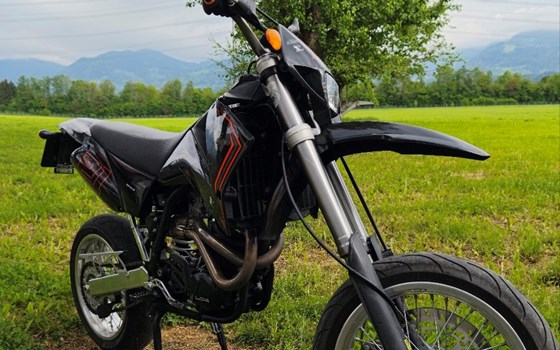 Gebrauchtmotorrad KTM 620 LC4 SC-Supermoto - Bild 2 Gebrauchtmotorrad KTM 620 LC4 SC-Supermoto - Bild 2