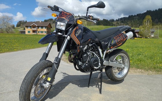 Gebrauchtmotorrad KTM 620 LC4 SC-Supermoto - Bild 4 Gebrauchtmotorrad KTM 620 LC4 SC-Supermoto - Bild 4